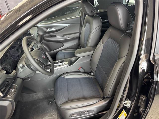 new 2025 Buick Envista car, priced at $26,775