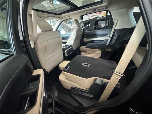 used 2024 Ford Expedition car, priced at $56,149