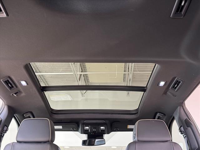 used 2023 GMC Yukon XL car, priced at $52,120