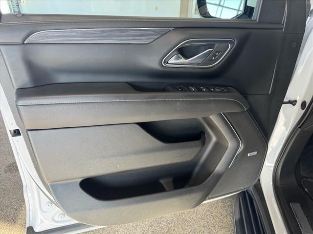 used 2023 GMC Yukon XL car, priced at $52,120