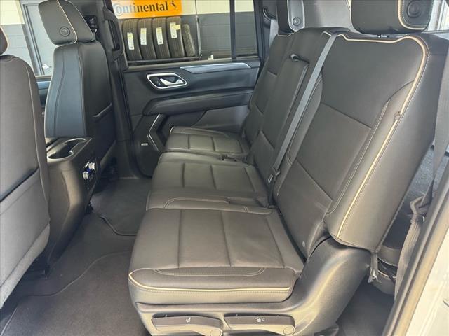 used 2023 GMC Yukon XL car, priced at $52,120