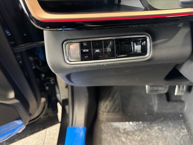 new 2025 Buick Envision car, priced at $44,034