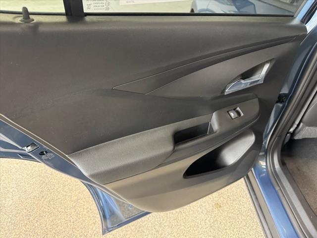new 2025 Buick Envista car, priced at $26,775