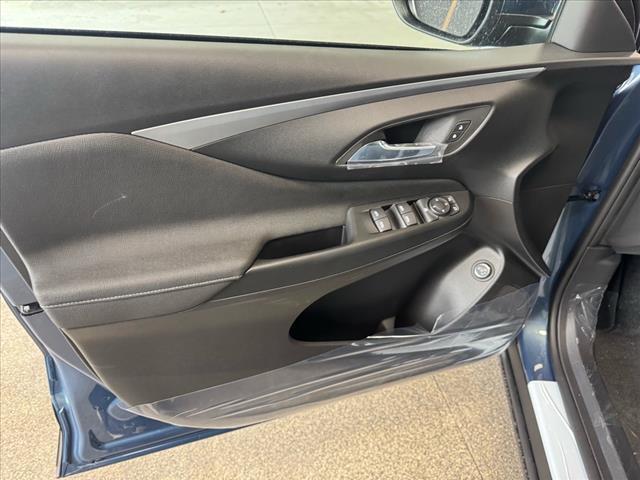 new 2025 Buick Envista car, priced at $26,775