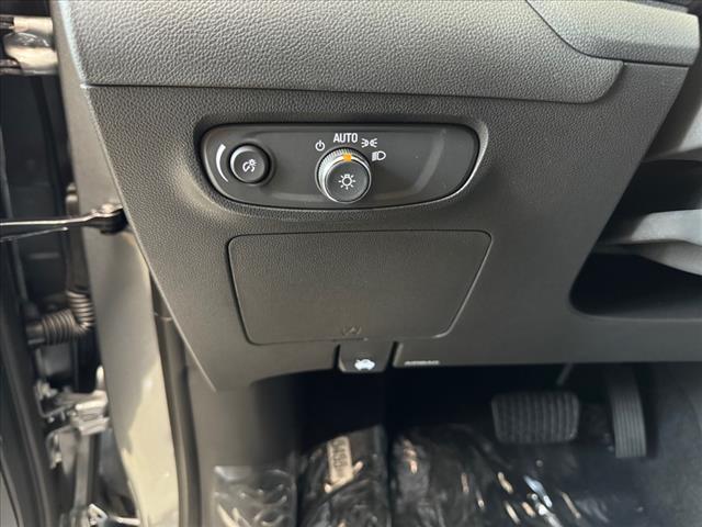 new 2025 Buick Encore GX car, priced at $30,580