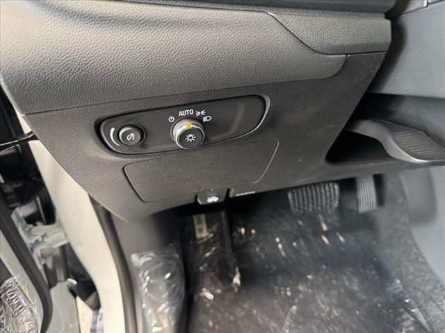 new 2025 Buick Encore GX car, priced at $29,930