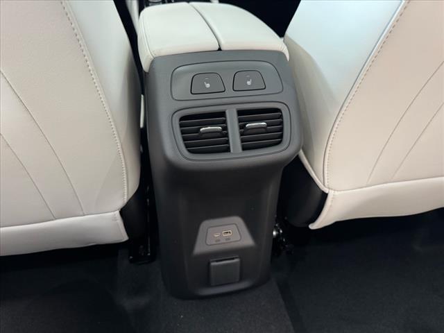 new 2025 Buick Envision car, priced at $45,095
