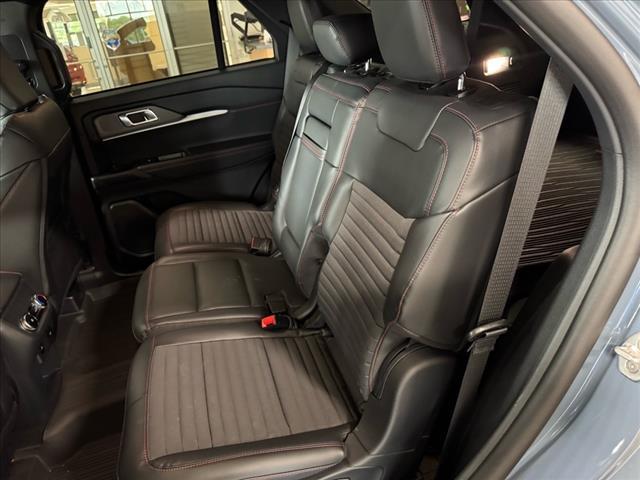 used 2025 Ford Explorer car, priced at $47,994