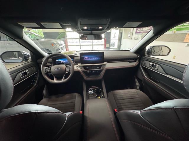 used 2025 Ford Explorer car, priced at $47,994
