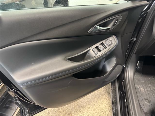 new 2025 Buick Encore GX car, priced at $31,615