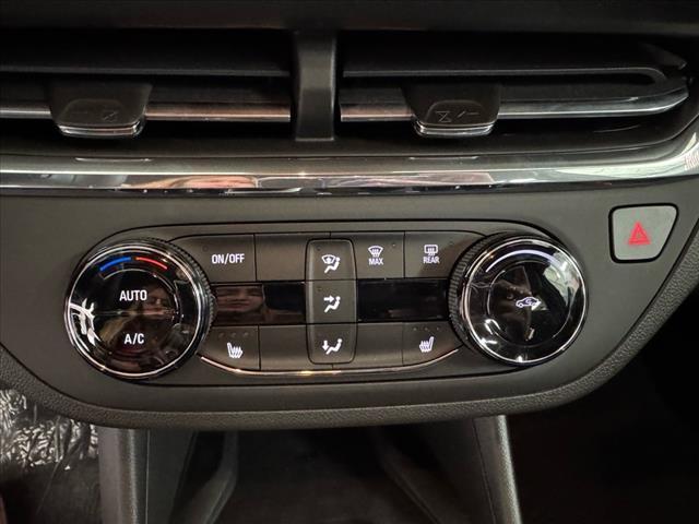 new 2025 Buick Envista car, priced at $27,775