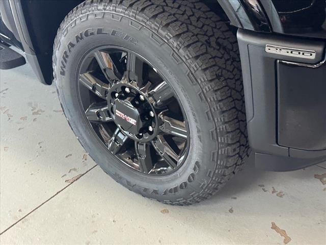 new 2025 GMC Sierra 2500 car, priced at $76,429