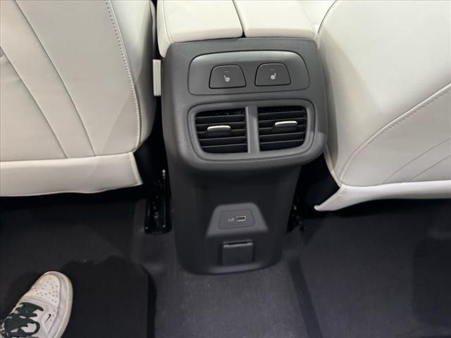 new 2025 Buick Envision car, priced at $45,394