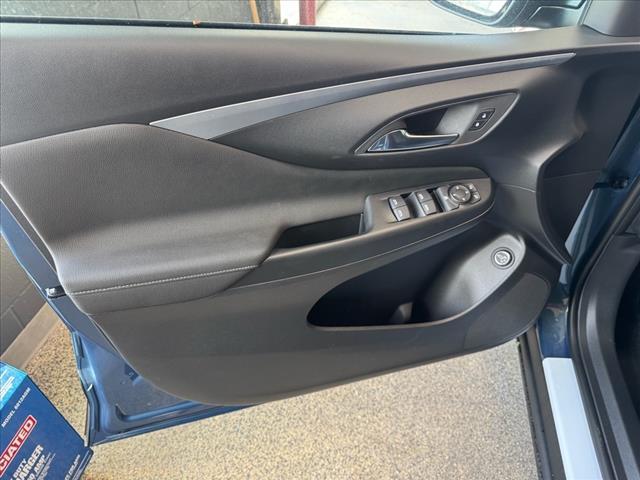 new 2025 Buick Envista car, priced at $27,775