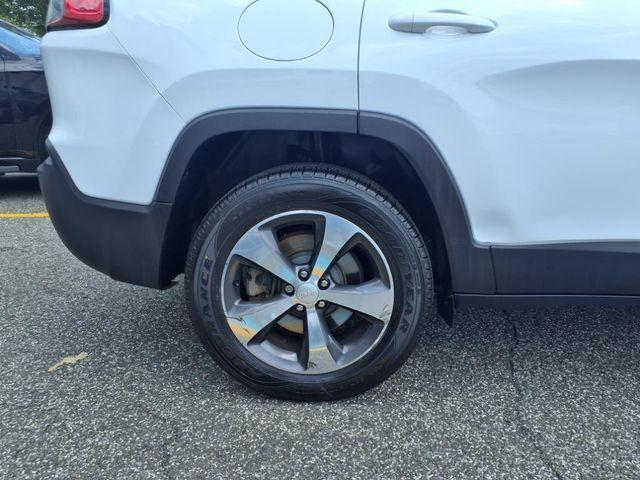 used 2019 Jeep Cherokee car, priced at $16,687