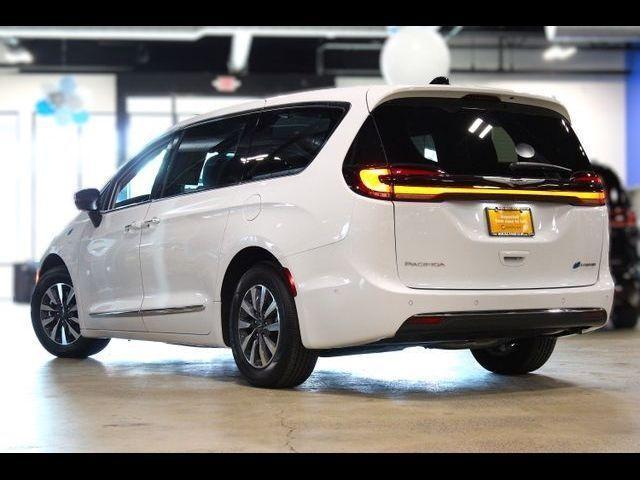 used 2023 Chrysler Pacifica Hybrid car, priced at $39,873