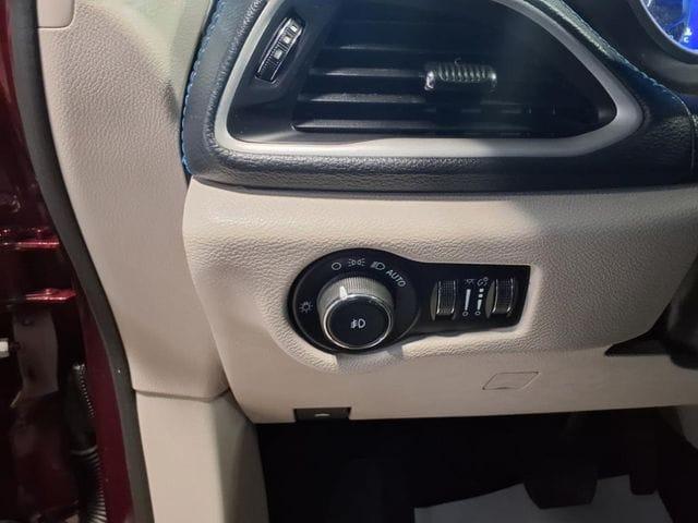 used 2021 Chrysler Pacifica car, priced at $32,000