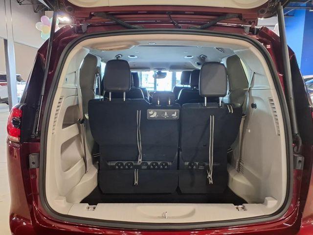 used 2021 Chrysler Pacifica car, priced at $32,000
