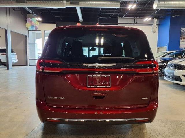 used 2021 Chrysler Pacifica car, priced at $32,000