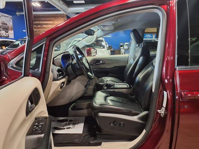 used 2021 Chrysler Pacifica car, priced at $32,000