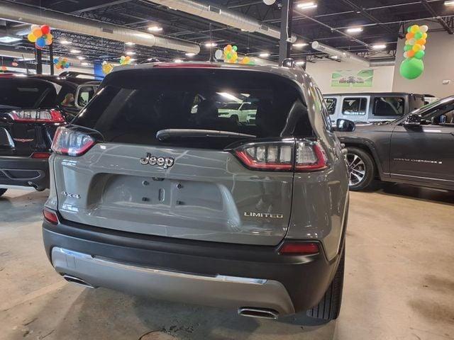 used 2022 Jeep Cherokee car, priced at $27,500