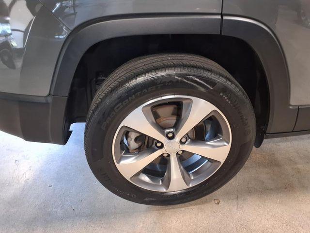 used 2022 Jeep Cherokee car, priced at $27,500