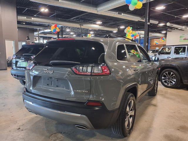 used 2022 Jeep Cherokee car, priced at $27,500