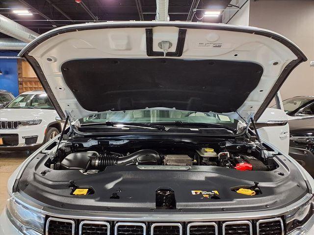used 2022 Jeep Wagoneer car, priced at $38,435