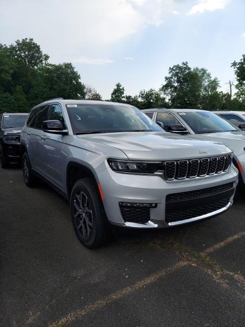 new 2024 Jeep Grand Cherokee L car, priced at $50,410