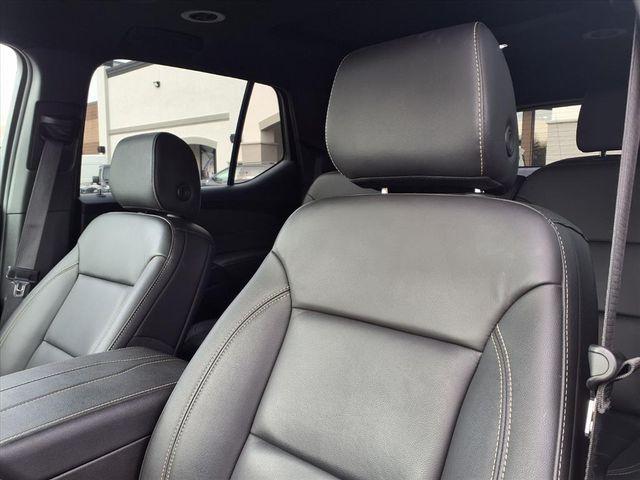 used 2023 Chevrolet Traverse car, priced at $29,358