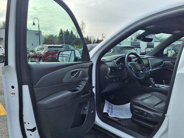 used 2023 Chevrolet Traverse car, priced at $29,358