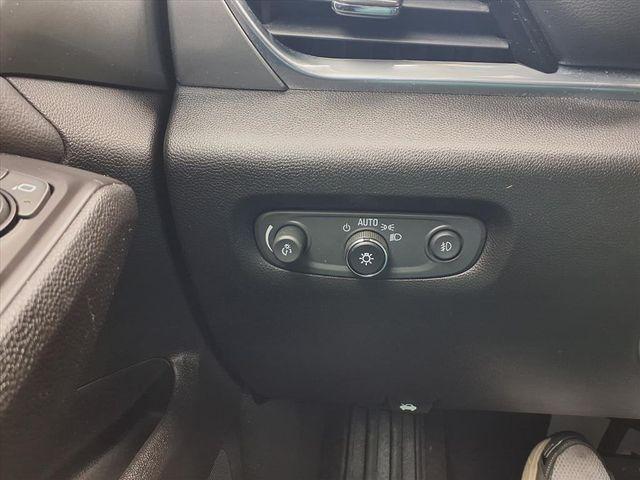 used 2020 Chevrolet Traverse car, priced at $20,300