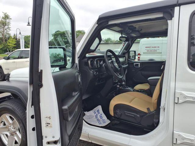 used 2023 Jeep Gladiator car, priced at $28,200