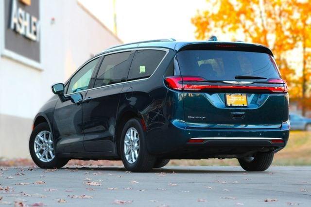 used 2021 Chrysler Pacifica car, priced at $21,091