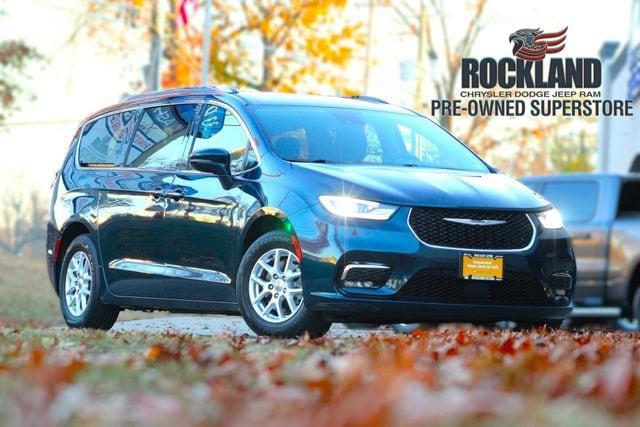 used 2021 Chrysler Pacifica car, priced at $21,091