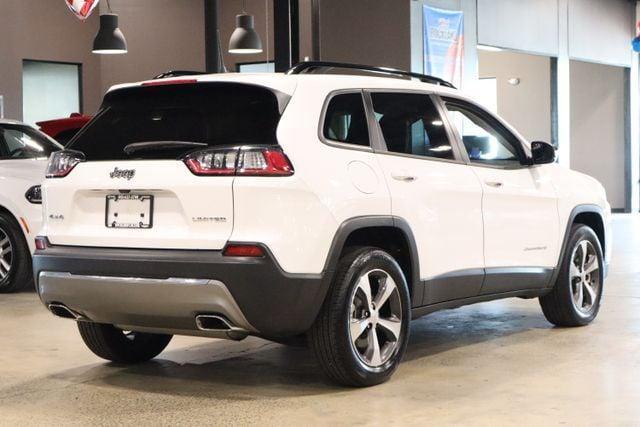 used 2022 Jeep Cherokee car, priced at $28,400