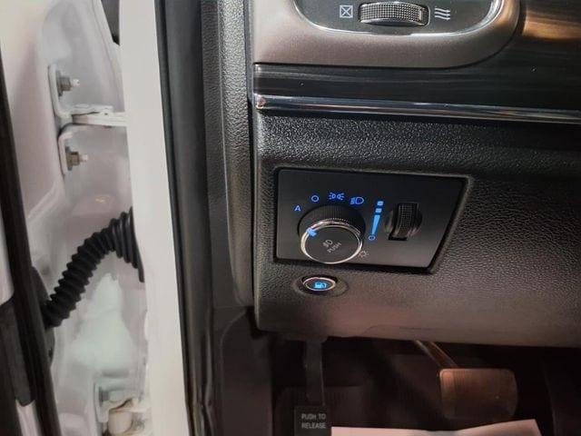 used 2021 Jeep Grand Cherokee car, priced at $28,609