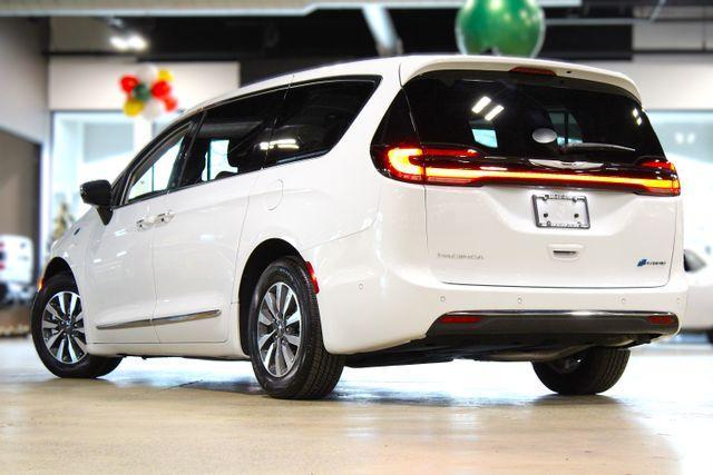 used 2023 Chrysler Pacifica Hybrid car, priced at $39,000