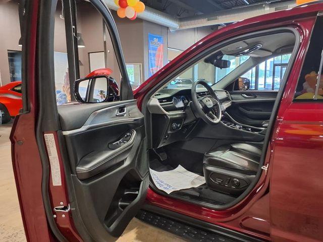 used 2023 Jeep Grand Cherokee car, priced at $36,300