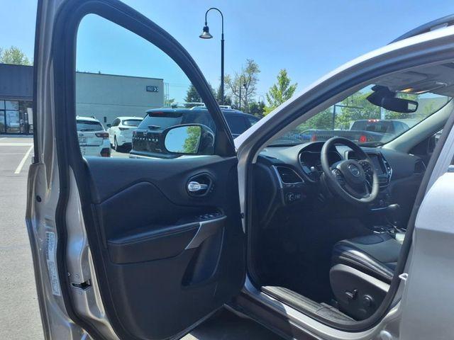 used 2022 Jeep Cherokee car, priced at $28,800