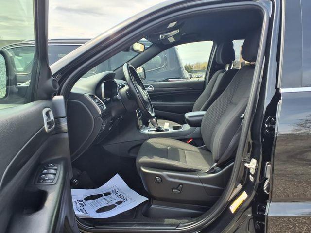 used 2022 Jeep Grand Cherokee WK car, priced at $26,200