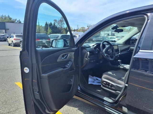 used 2020 Chevrolet Traverse car, priced at $21,000