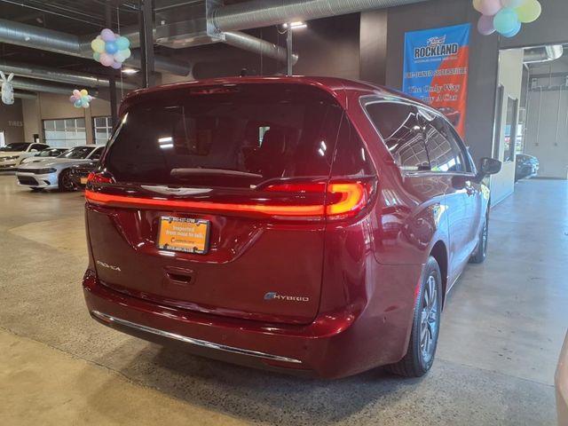 used 2023 Chrysler Pacifica Hybrid car, priced at $29,200