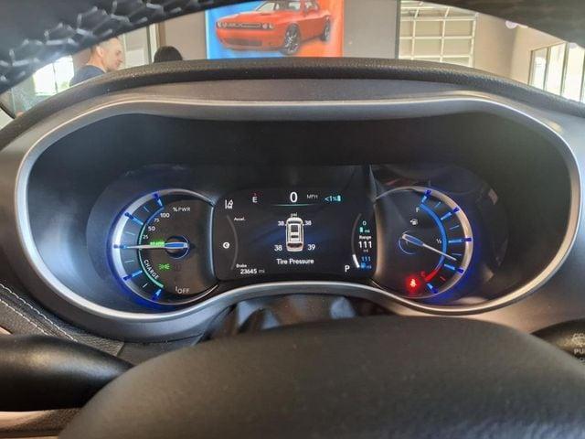 used 2023 Chrysler Pacifica Hybrid car, priced at $29,200