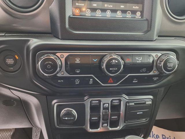 used 2023 Jeep Gladiator car, priced at $29,400
