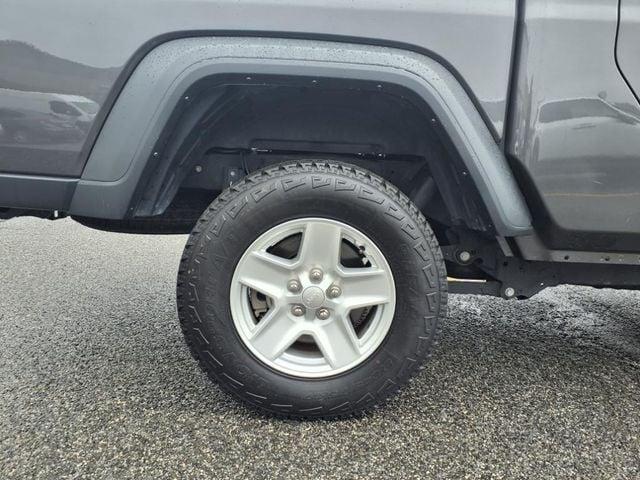 used 2023 Jeep Gladiator car, priced at $29,400