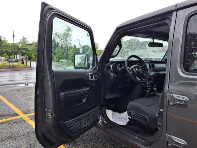 used 2023 Jeep Gladiator car, priced at $29,000
