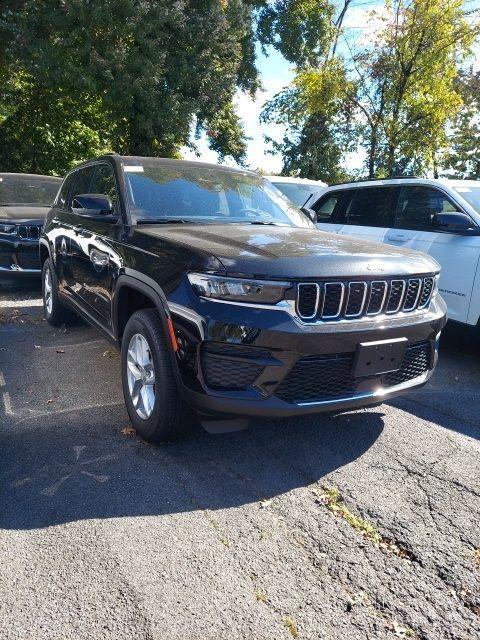 new 2025 Jeep Grand Cherokee car, priced at $42,470