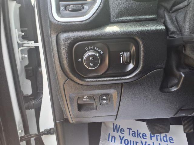 used 2022 Ram 1500 car, priced at $32,000