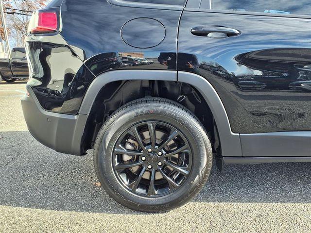 used 2023 Jeep Cherokee car, priced at $21,800
